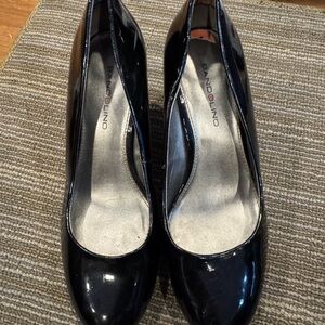 Bandolino Shiny Black Pumps